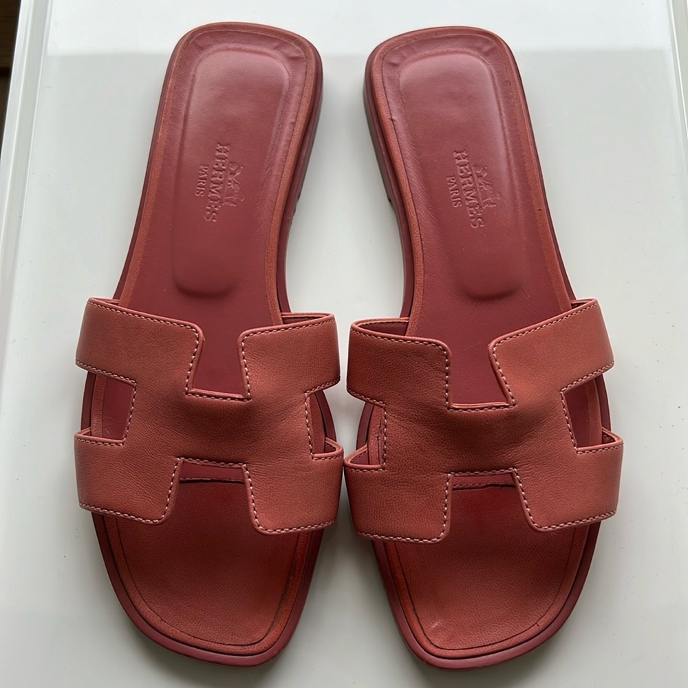 Hermes Rouge Blush Orange Sandals 🩷